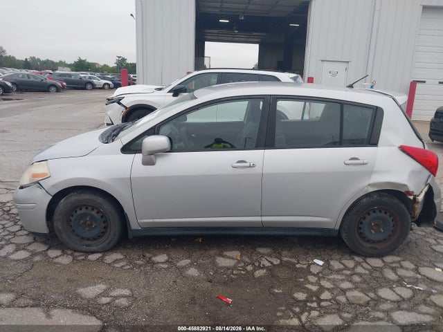 2008 Nissan Versa 1.8 S მანქანა იყიდება აუქციონზე, vin: 3N1BC13E08L378527, აუქციონის ნომერი: 45882921
