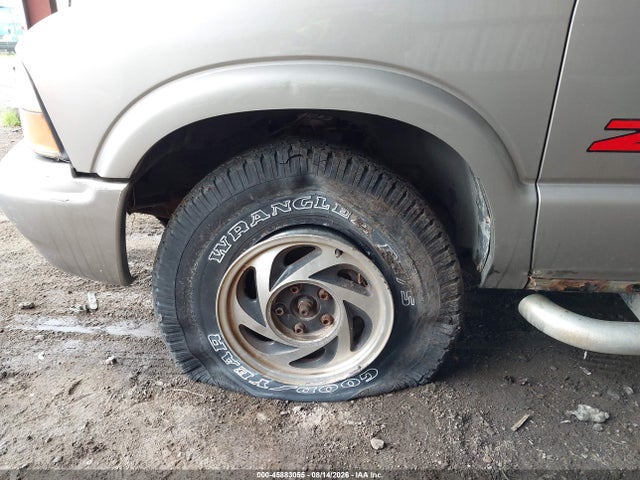 2002 Gmc Sonoma Sls მანქანა იყიდება აუქციონზე, vin: 1GTDT13W22K226904, აუქციონის ნომერი: 45883055