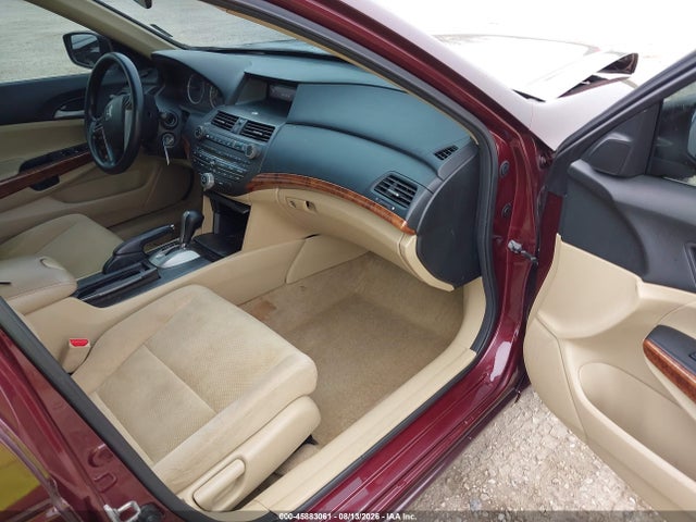 45883061 :رقم المزاد ، 1HGCP2F7XBA132173 vin ، 2011 Honda Accord 2.4 Ex مزاد بيع