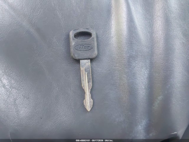 45883101 :رقم المزاد ، 1FDXE40S4XHA03838 vin ، 1999 Ford Econoline E450 Super Duty Cutwy  Rv مزاد بيع