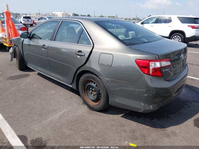 45883193 :رقم المزاد ، 4T4BF1FK2ER406160 vin ، 2014 Toyota Camry Le مزاد بيع