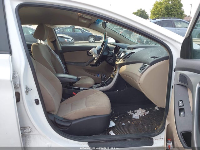 5NPDH4AE1GH729035 Hyundai ELANTRA SE