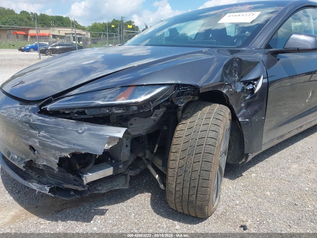 Tesla MODEL 3 2026 5YJ3E1EA7TF117201 Image 6