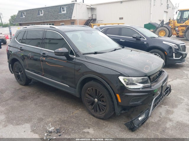45883225 :رقم المزاد ، 3VV2B7AX7JM017479 vin ، 2018 Volkswagen Tiguan 2.0t Se/2.0t Sel مزاد بيع