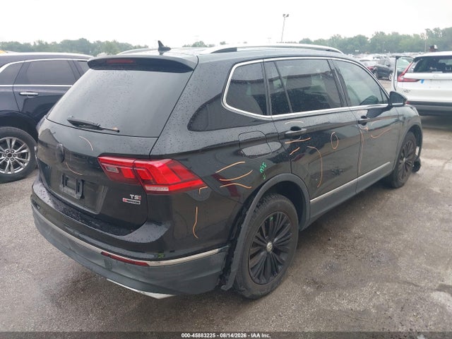 45883225 :رقم المزاد ، 3VV2B7AX7JM017479 vin ، 2018 Volkswagen Tiguan 2.0t Se/2.0t Sel مزاد بيع