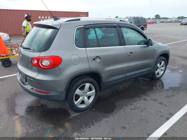 Продаж на аукціоні авто 2010 Volkswagen Tiguan Wolfsburg Edition, vin: WVGBV7AX4AW517925, номер лоту: 45883341