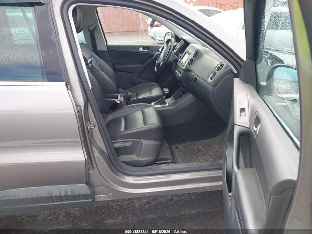 Продаж на аукціоні авто 2010 Volkswagen Tiguan Wolfsburg Edition, vin: WVGBV7AX4AW517925, номер лоту: 45883341