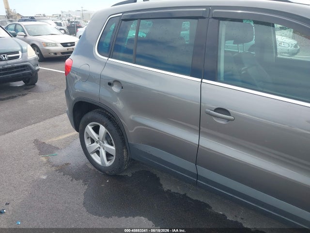 Продаж на аукціоні авто 2010 Volkswagen Tiguan Wolfsburg Edition, vin: WVGBV7AX4AW517925, номер лоту: 45883341