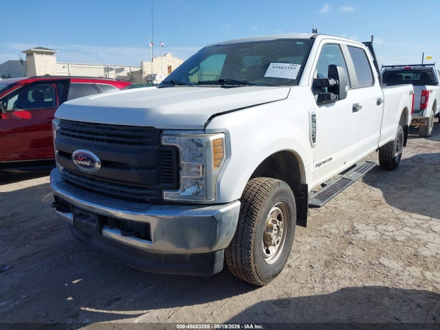 1FT8W3BT2KED84783 Ford F-350 Xl