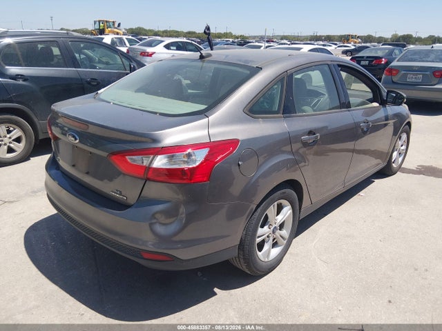 Ford FOCUS SE 2014 1FADP3F22EL460134 Image 4