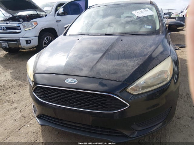 45883379 :رقم المزاد ، 1FADP3K28FL255358 vin ، 2015 Ford Focus Se مزاد بيع
