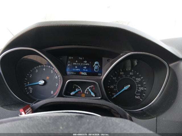 45883379 :رقم المزاد ، 1FADP3K28FL255358 vin ، 2015 Ford Focus Se مزاد بيع