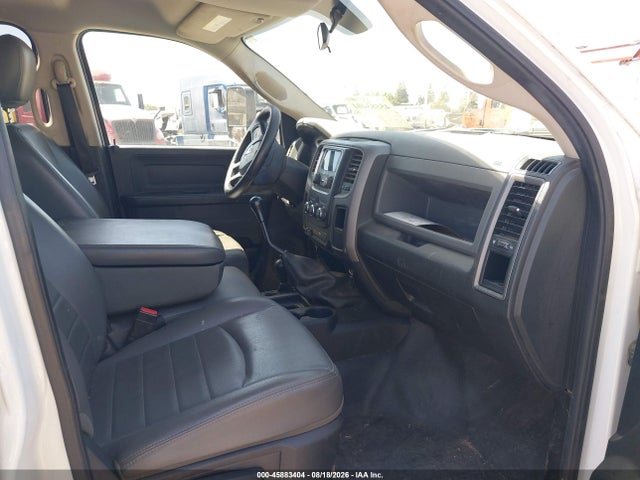 45883404 :رقم المزاد ، 3C7WRNFL1DG583536 vin ، 2013 Ram 5500 Chassis Tradesman/slt/laramie مزاد بيع