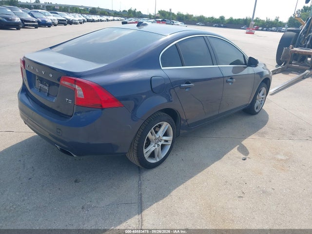 YV126MFK2F1337032 Volvo S60 T5 Premier