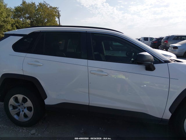 Toyota RAV4 LE 2019 2T3H1RFV3KC022629 Image 12