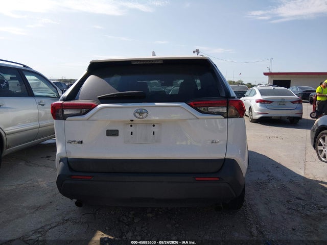 Toyota RAV4 LE 2019 2T3H1RFV3KC022629 Image 15