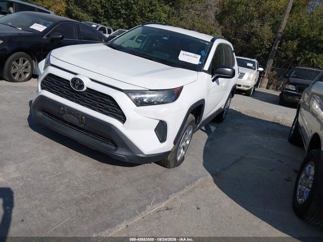 Toyota RAV4 LE 2019 2T3H1RFV3KC022629 Image 2