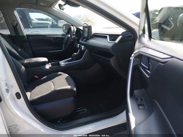 Toyota RAV4 LE 2019 2T3H1RFV3KC022629 Image 5