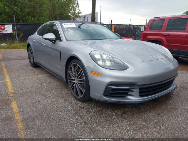 45883505 :رقم المزاد ، WP0AB2A78JL132090 vin ، 2018 Porsche Panamera 4s مزاد بيع