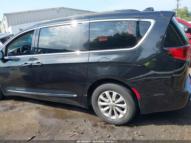 Aukcja sprzedaży 2017 Chrysler Pacifica Touring-l, vin: 2C4RC1BG9HR687883, numer aukcji: 45883537