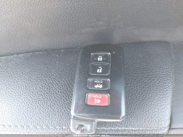 5YFBURHE7HP637096 Toyota Corolla Se Special Edition