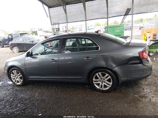 2010 Volkswagen Jetta Tdi მანქანა იყიდება აუქციონზე, vin: 3VWRL7AJ1AM181300, აუქციონის ნომერი: 45883616