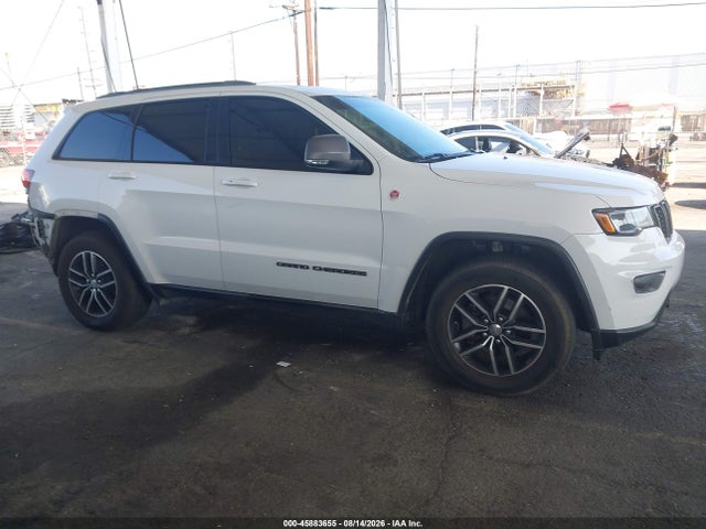 45883655 :رقم المزاد ، 1C4RJFLG4JC335729 vin ، 2018 Jeep Grand Cherokee Trailhawk 4x4 مزاد بيع