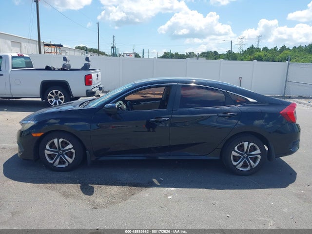 45883662 :رقم المزاد ، 19XFC2F54HE021517 vin ، 2017 Honda Civic Lx مزاد بيع