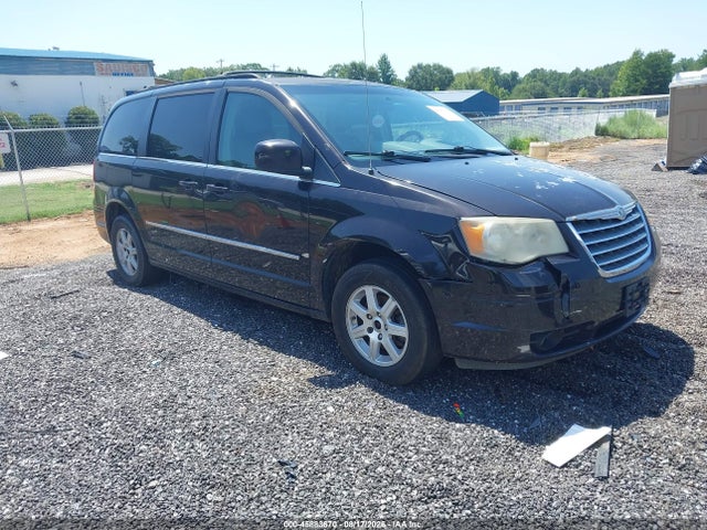 2010 Chrysler Town & Country Touring მანქანა იყიდება აუქციონზე, vin: 2A4RR5D15AR260781, აუქციონის ნომერი: 45883670