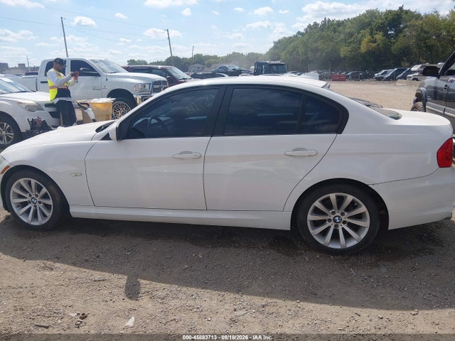 45883713 :رقم المزاد ، WBAPH575X9NM33814 vin ، 2009 Bmw 328i مزاد بيع