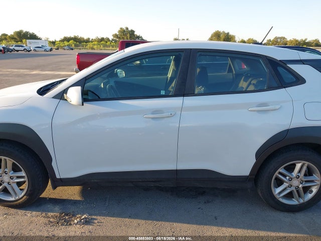 2019 Hyundai Kona Se მანქანა იყიდება აუქციონზე, vin: KM8K12AA1KU320301, აუქციონის ნომერი: 45883803