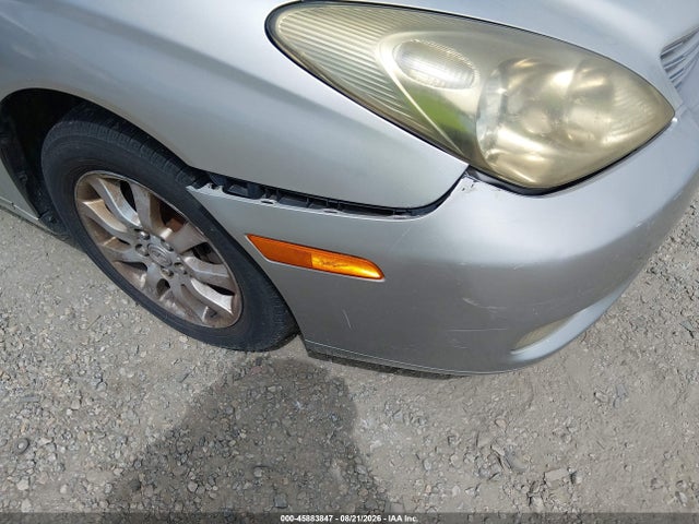 2003 Lexus Es 300 მანქანა იყიდება აუქციონზე, vin: JTHBF30G736007551, აუქციონის ნომერი: 45883847