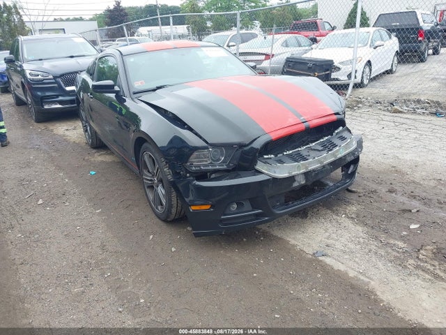 45883848 :رقم المزاد ، 1ZVBP8AM9E5267438 vin ، 2014 Ford Mustang V6 مزاد بيع