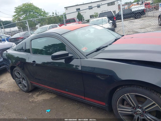 Продажа на аукционе авто 2014 Ford Mustang V6, vin: 1ZVBP8AM9E5267438, номер лота: 45883848