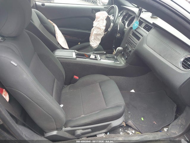Продажа на аукционе авто 2014 Ford Mustang V6, vin: 1ZVBP8AM9E5267438, номер лота: 45883848