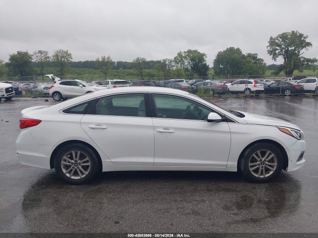 2016 Hyundai Sonata Se მანქანა იყიდება აუქციონზე, vin: 5NPE24AF0GH354947, აუქციონის ნომერი: 45883866