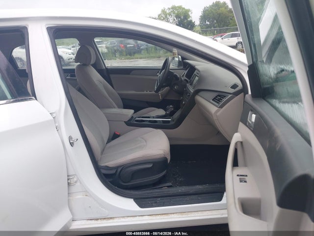 2016 Hyundai Sonata Se მანქანა იყიდება აუქციონზე, vin: 5NPE24AF0GH354947, აუქციონის ნომერი: 45883866