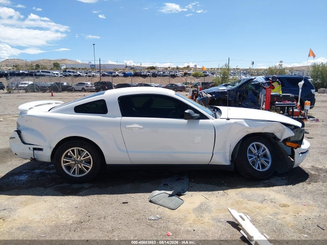 45883883 :رقم المزاد ، 1ZVFT80N355118319 vin ، 2005 Ford Mustang V6 Deluxe/v6 Premium مزاد بيع