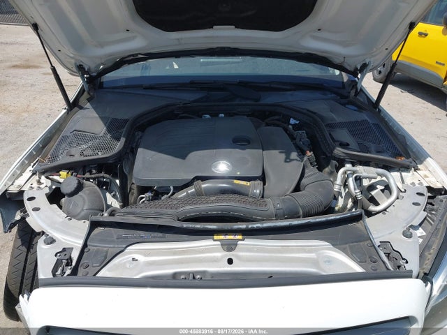 45883916 :رقم المزاد ، 55SWF8DB8KU286573 vin ، 2019 Mercedes-benz C 300 مزاد بيع