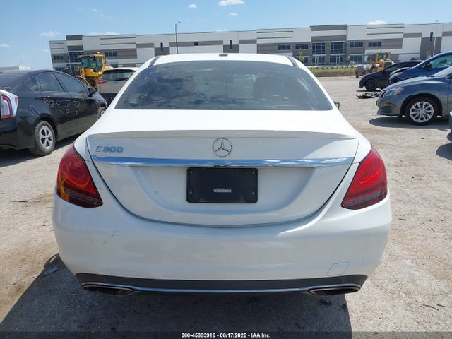 45883916 :رقم المزاد ، 55SWF8DB8KU286573 vin ، 2019 Mercedes-benz C 300 مزاد بيع