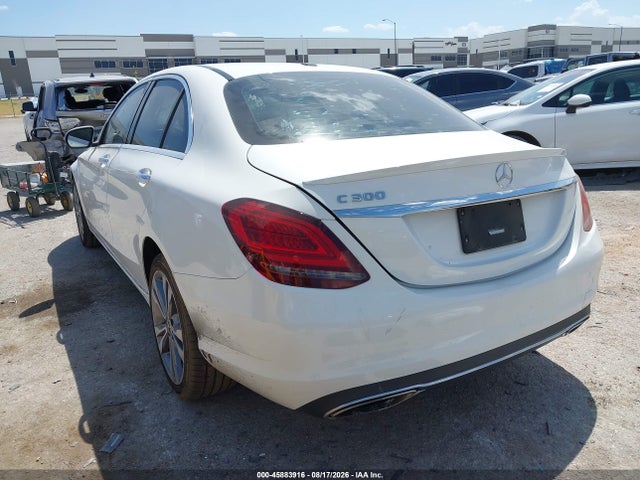 45883916 :رقم المزاد ، 55SWF8DB8KU286573 vin ، 2019 Mercedes-benz C 300 مزاد بيع