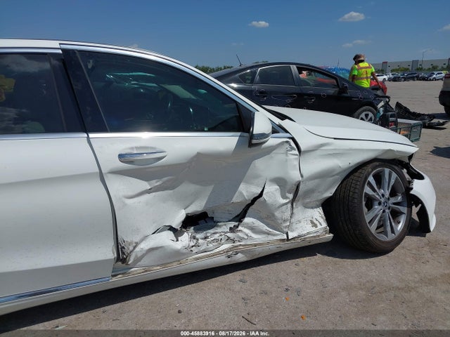 45883916 :رقم المزاد ، 55SWF8DB8KU286573 vin ، 2019 Mercedes-benz C 300 مزاد بيع
