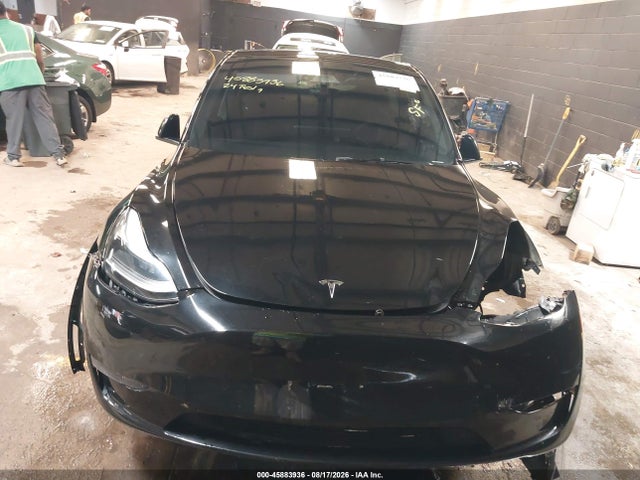 Продаж на аукціоні авто 2024 Tesla Model Y Long Range Dual Motor All-wheel Drive, vin: 7SAYGDEE5RA323128, номер лоту: 45883936