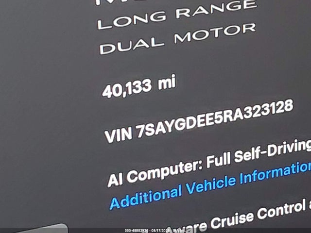 Продаж на аукціоні авто 2024 Tesla Model Y Long Range Dual Motor All-wheel Drive, vin: 7SAYGDEE5RA323128, номер лоту: 45883936