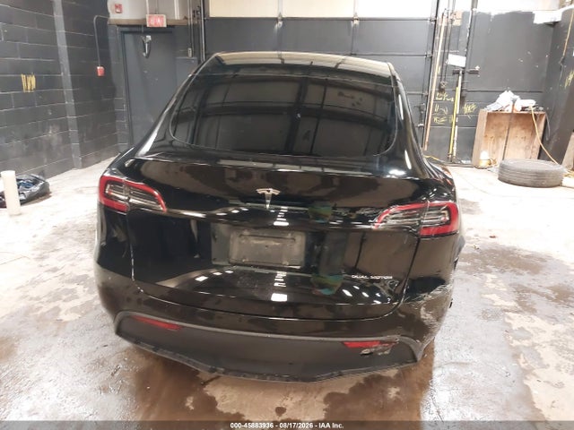 Продаж на аукціоні авто 2024 Tesla Model Y Long Range Dual Motor All-wheel Drive, vin: 7SAYGDEE5RA323128, номер лоту: 45883936