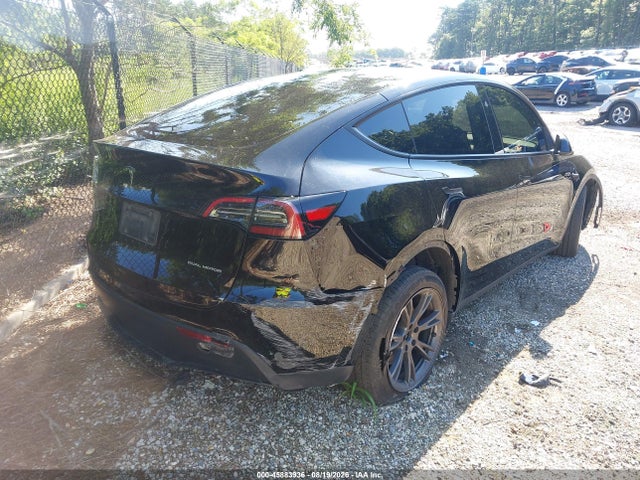 Продаж на аукціоні авто 2024 Tesla Model Y Long Range Dual Motor All-wheel Drive, vin: 7SAYGDEE5RA323128, номер лоту: 45883936