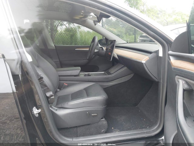 Продаж на аукціоні авто 2024 Tesla Model Y Long Range Dual Motor All-wheel Drive, vin: 7SAYGDEE5RA323128, номер лоту: 45883936