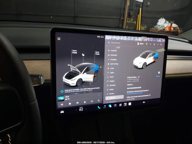 Продаж на аукціоні авто 2024 Tesla Model Y Long Range Dual Motor All-wheel Drive, vin: 7SAYGDEE5RA323128, номер лоту: 45883936