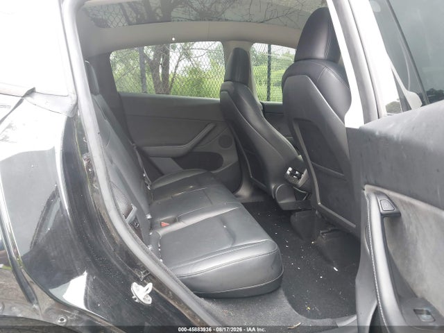 Продаж на аукціоні авто 2024 Tesla Model Y Long Range Dual Motor All-wheel Drive, vin: 7SAYGDEE5RA323128, номер лоту: 45883936