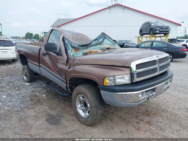 45884018 :رقم المزاد ، 3B7KF26Z2YM233590 vin ، 2000 Dodge Ram 2500 St مزاد بيع